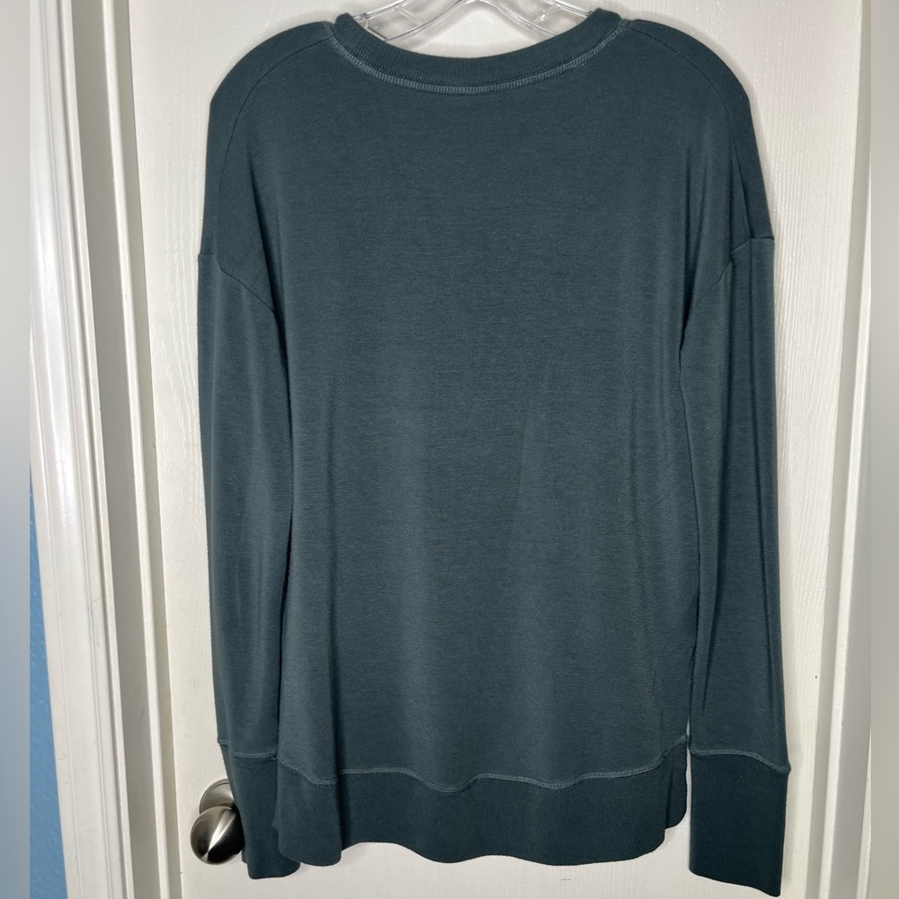 Athleta Forest Green Crew Neck Sweatshirt Size XS - Picture 2 of 5